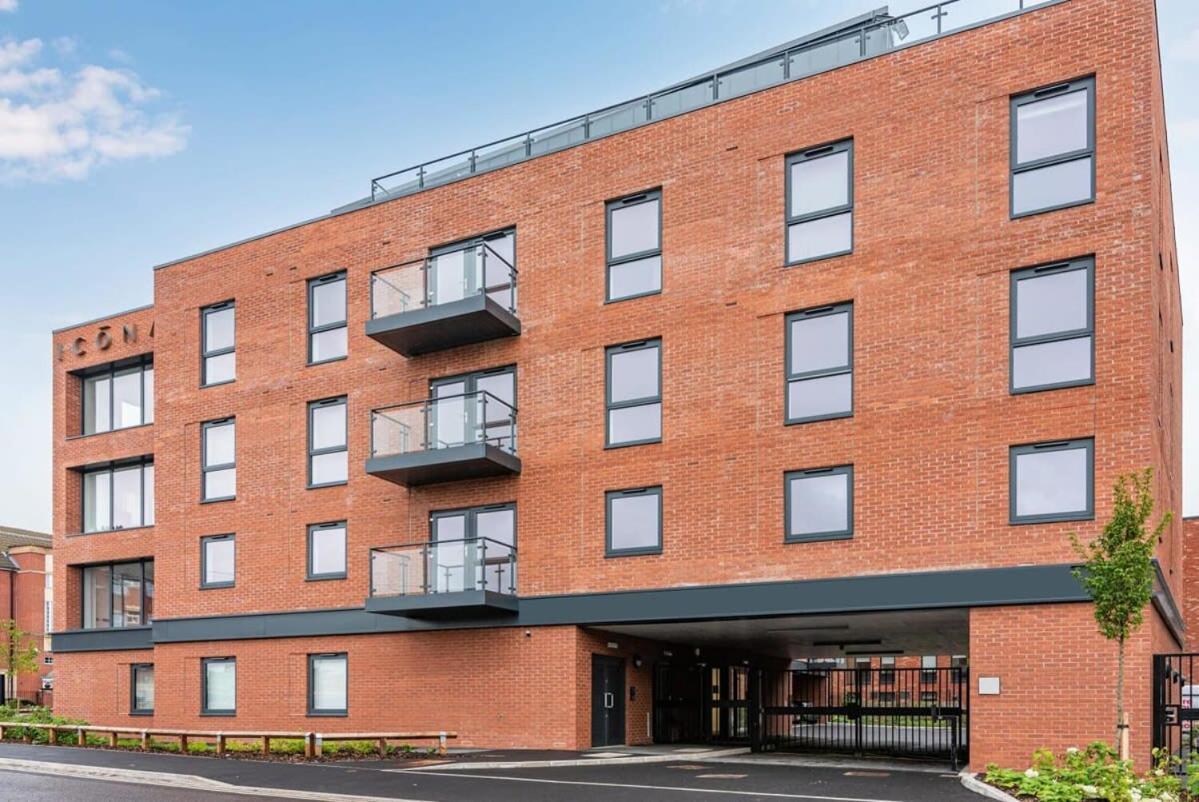 Stayzeni, Ouse Court Fabulous 2 Bed Flat * York