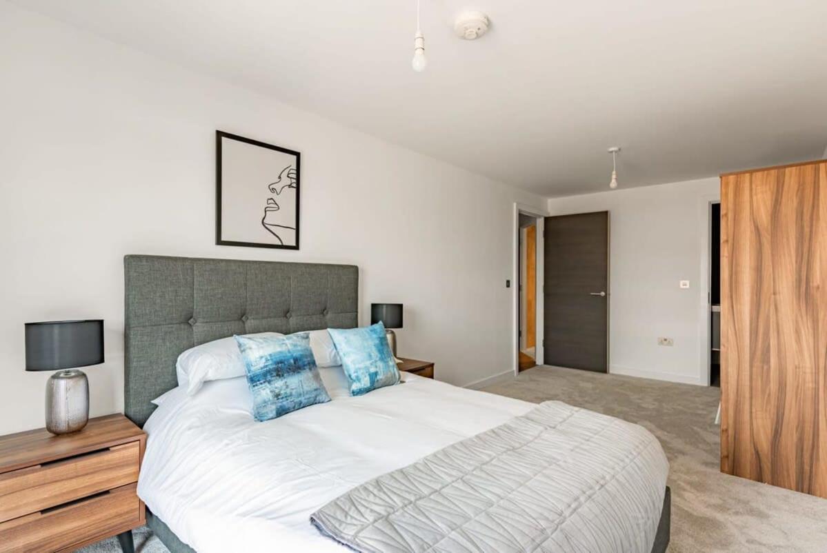 Stayzeni, Ouse Court Fabulous 2 Bed Flat *